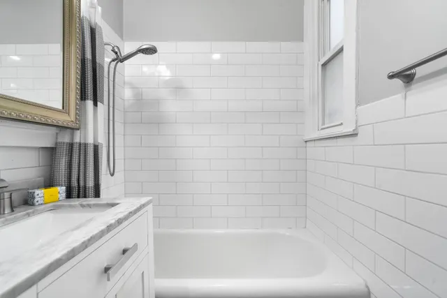 $3,990 | 1925 Leavenworth Street, Unit 7, San Francisco, CA 94133