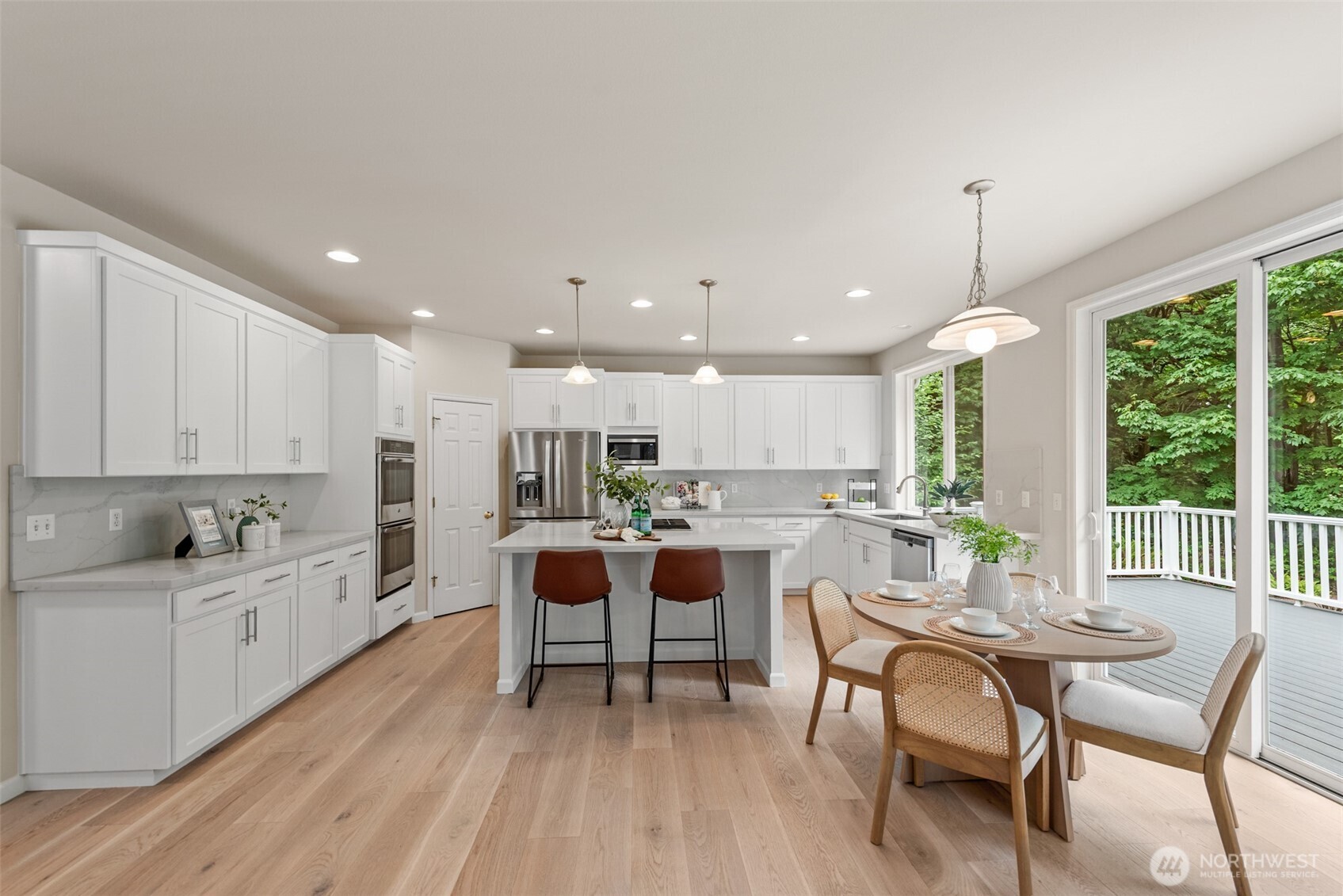 9118 Northeast 160th Place Bothell, WA 98011 - Photo 5 of 33