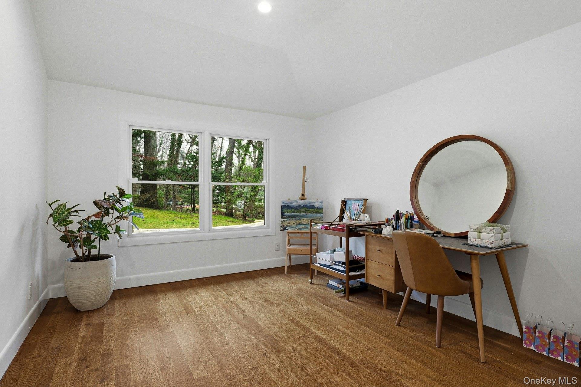 6 Greatmeadow Road Locust Valley, NY 11560 - Photo 34 of 48 Bedroom