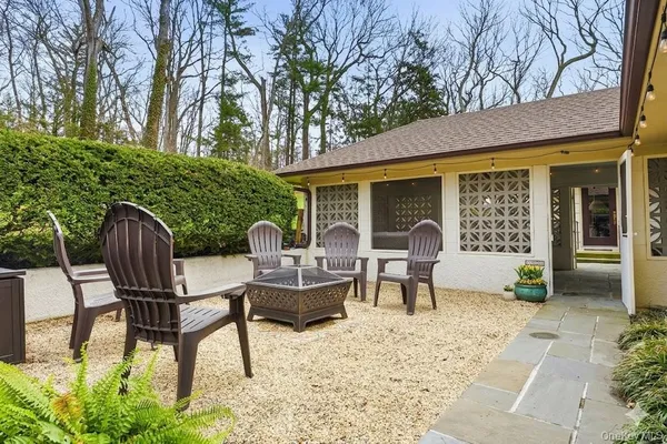 $2,248,000 | 6 Greatmeadow Road, Locust Valley, NY 11560