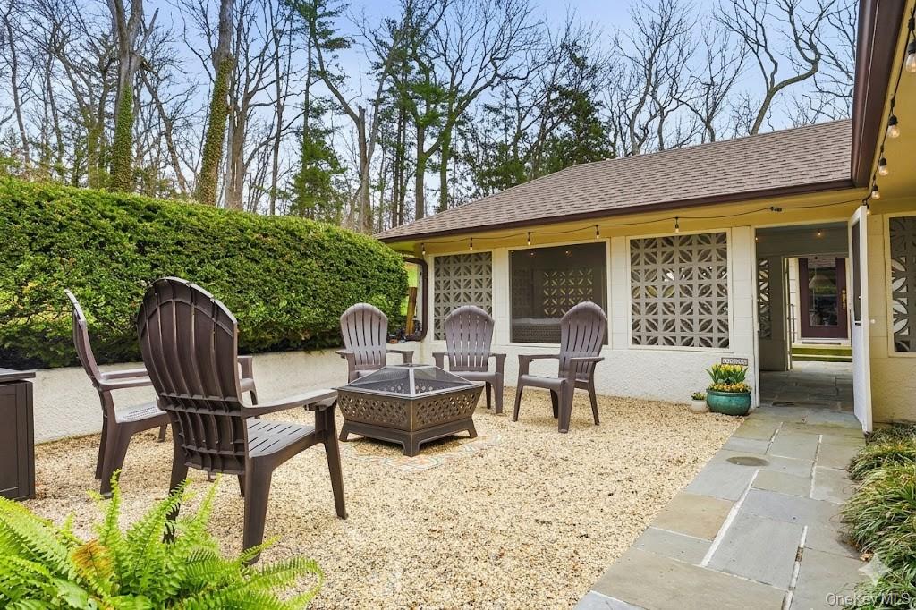 6 Greatmeadow Road Locust Valley, NY 11560 - Photo 42 of 48 Outdoor fire pit area