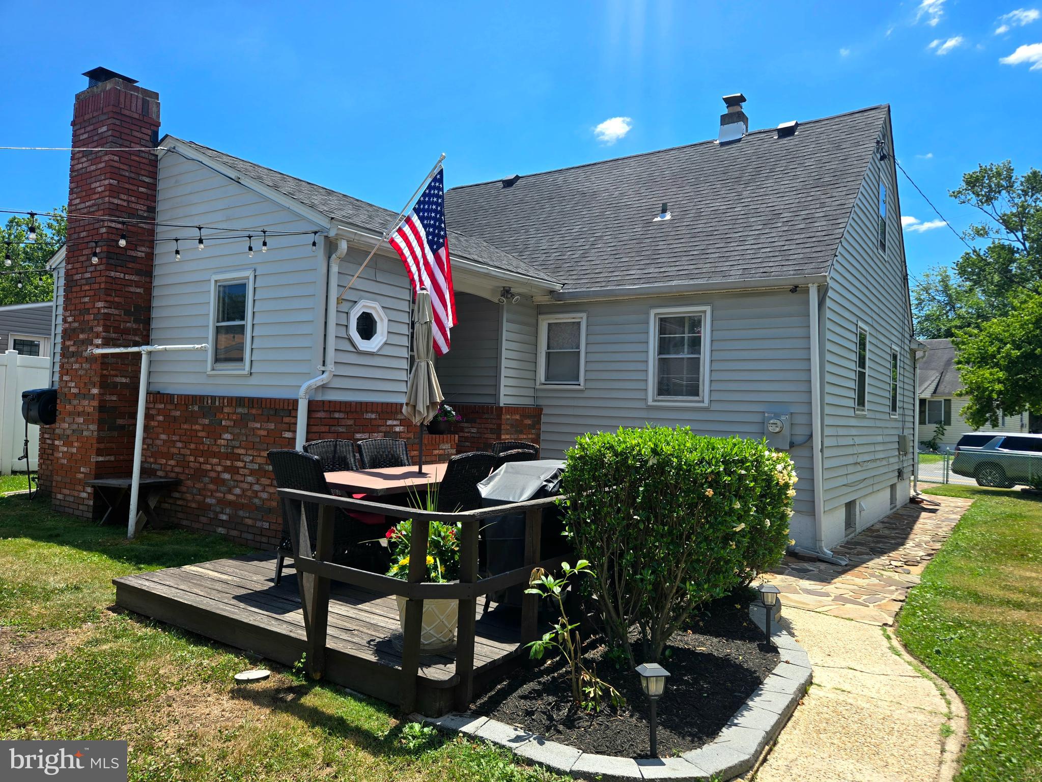 102 Sycamore Road Baltimore, MD 21226 - Photo 5 of 7
