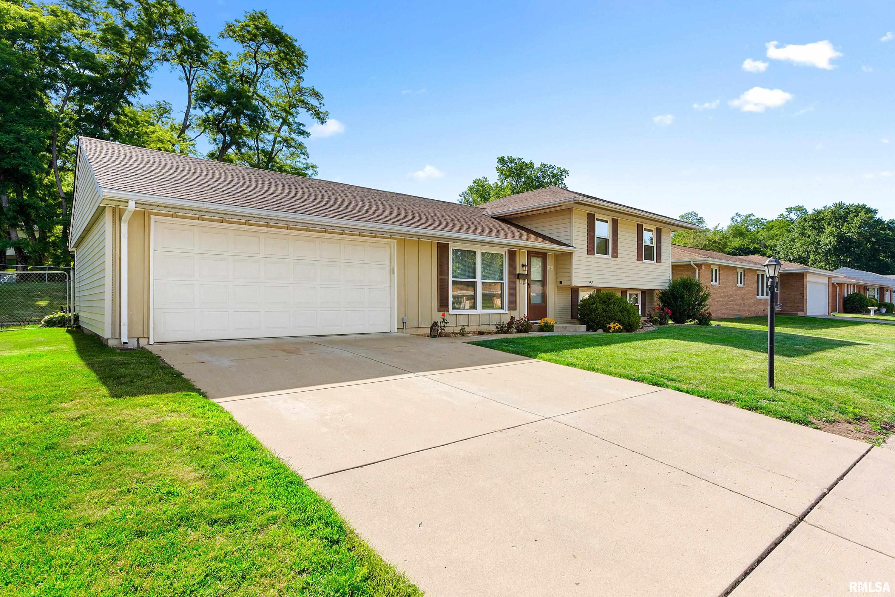 1320 Veerman Street Pekin, IL 61554 - Photo 2 of 33