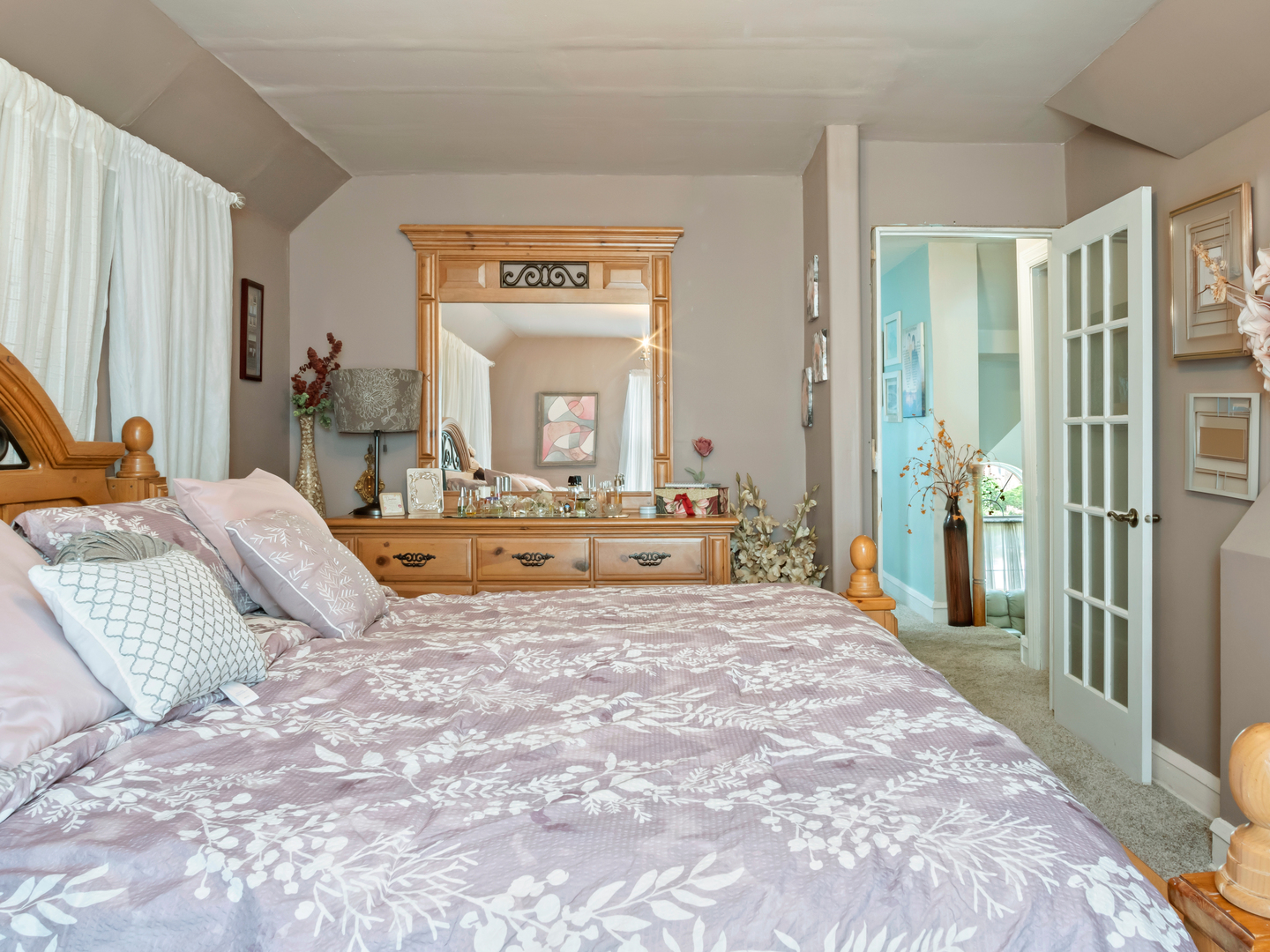 72 Radnor Lane Crete, IL 60417 - Photo 14 of 25 a bedroom with a large bed and a mirror