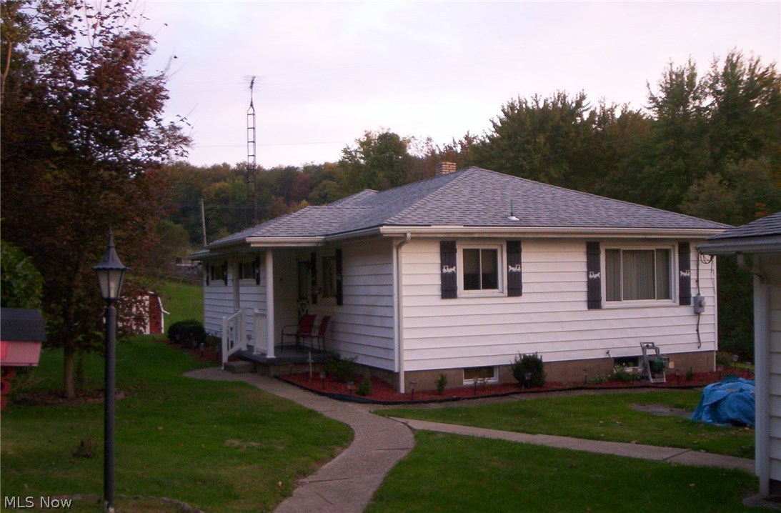 656 Cable Road Weirton, WV 26062 - Photo 1 of 23 Gallery Image 1