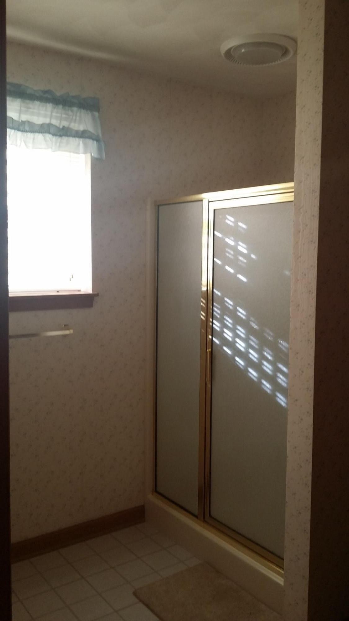 719 Olney Road Vinton, VA 24179 - Photo 12 of 15 a view of door
