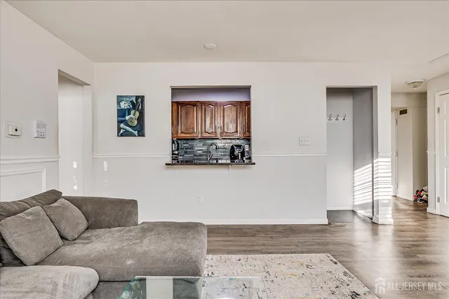 $225,000 | 434 Lawrence Street, Unit 6, Perth Amboy, NJ 08861