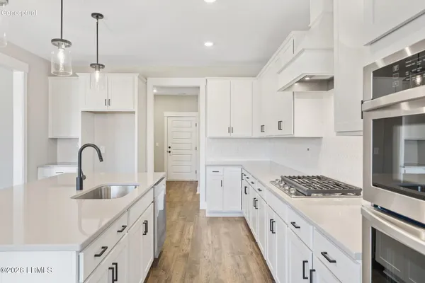 $950,000 | 61 Tuscarora Avenue, Beaufort, SC 29907