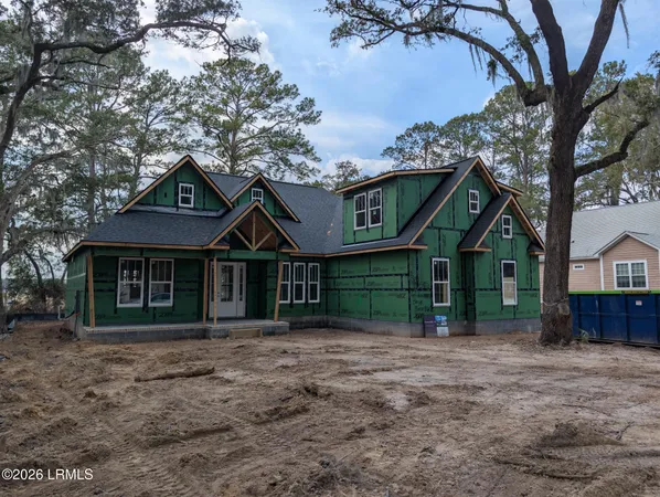 $950,000 | 61 Tuscarora Avenue, Beaufort, SC 29907