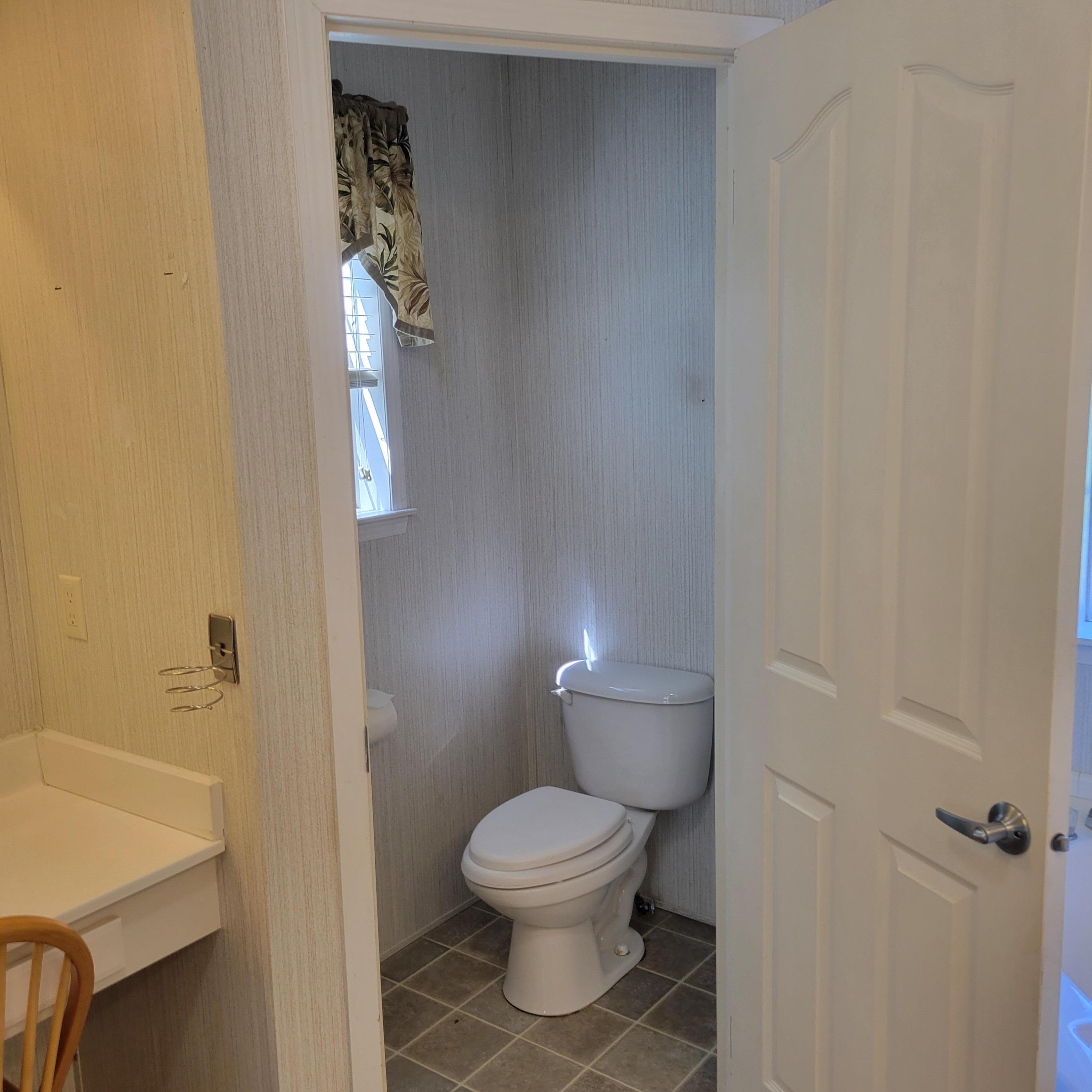 1698 Oakwood Road Thomson, GA 30824 - Photo 28 of 49 Personal water closet in owners bathroom.