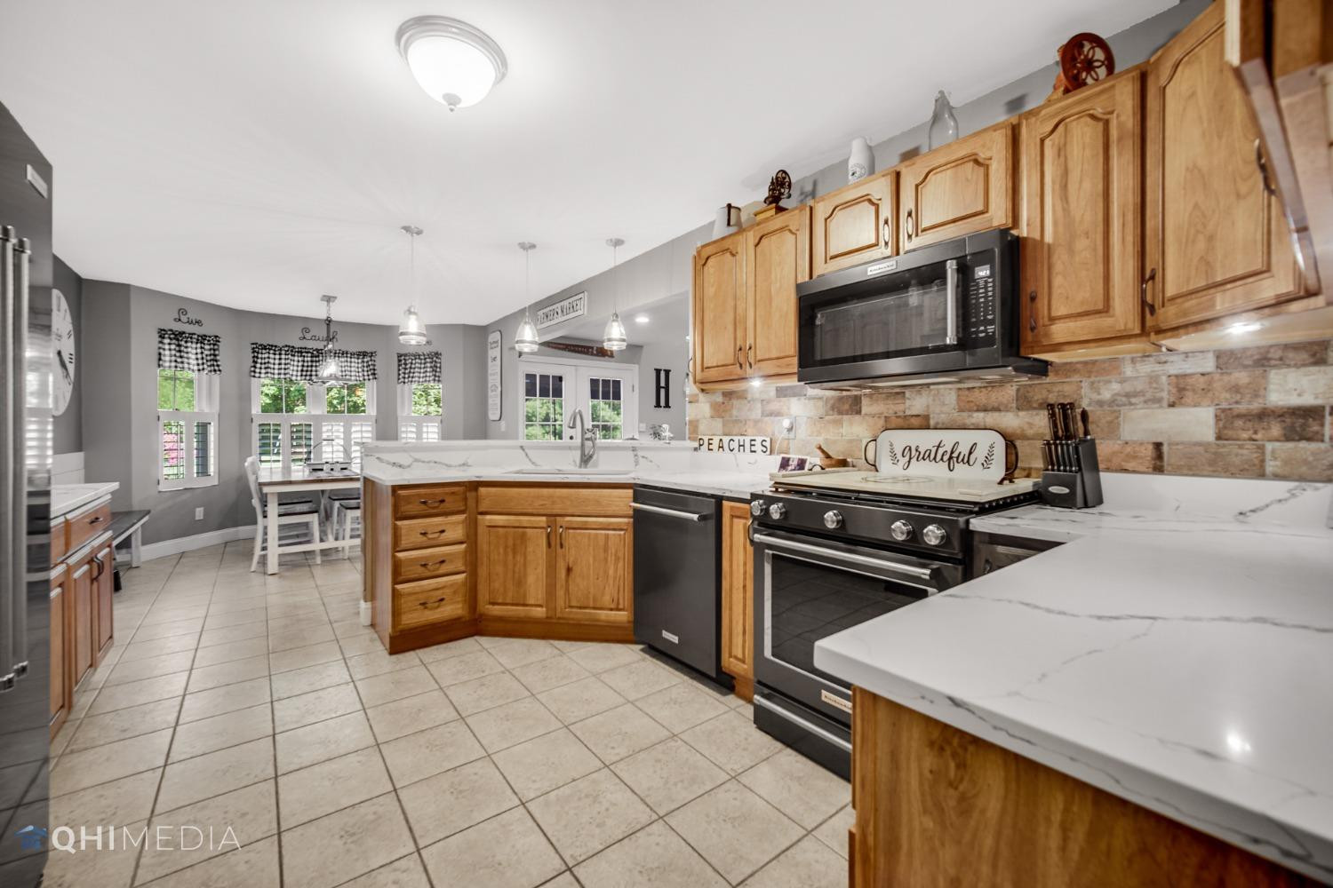 17983 Warrick Road Hebron, IN 46341 - Photo 4 of 47 1500x1000