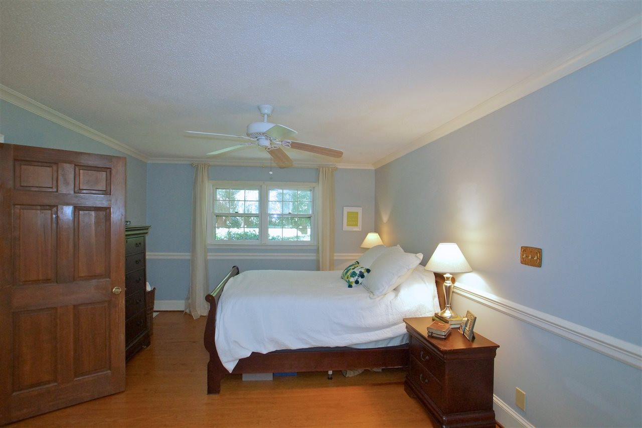 8012 Hollander Place Raleigh, NC 27606 - Photo 13 of 25 Photo 13