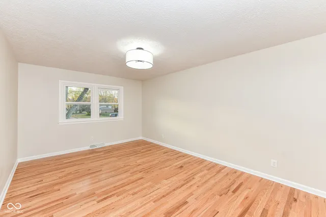 $540,000 | 567 Hawthorne Drive, Carmel, IN 46033