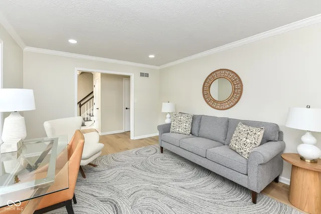 $540,000 | 567 Hawthorne Drive, Carmel, IN 46033