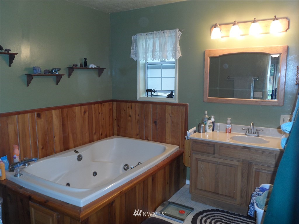 18426 Market Street Southwest Rochester, WA 98579 - Photo 15 of 25