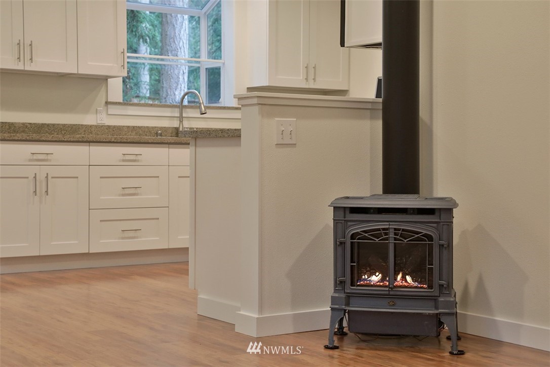 3920 Saratoga Road Langley, WA 98260 - Photo 11 of 36 Gallery Image 11
