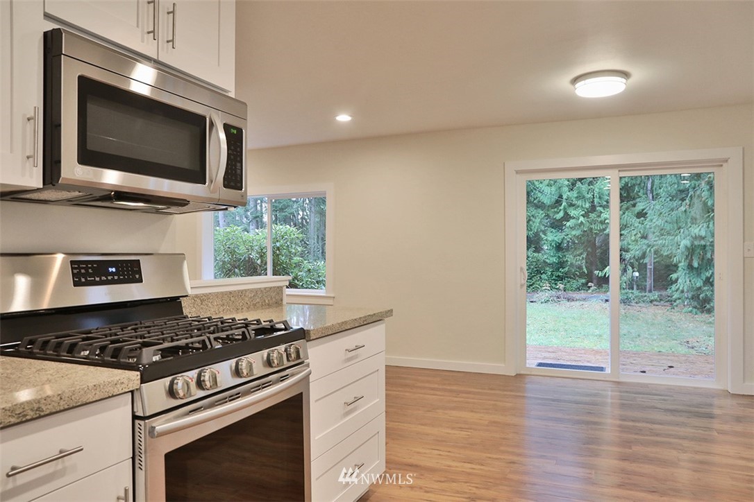 3920 Saratoga Road Langley, WA 98260 - Photo 12 of 36 Gallery Image 12