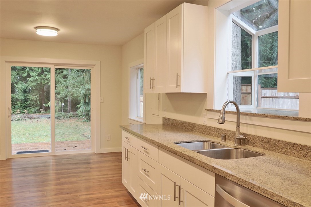 3920 Saratoga Road Langley, WA 98260 - Photo 13 of 36 Gallery Image 13