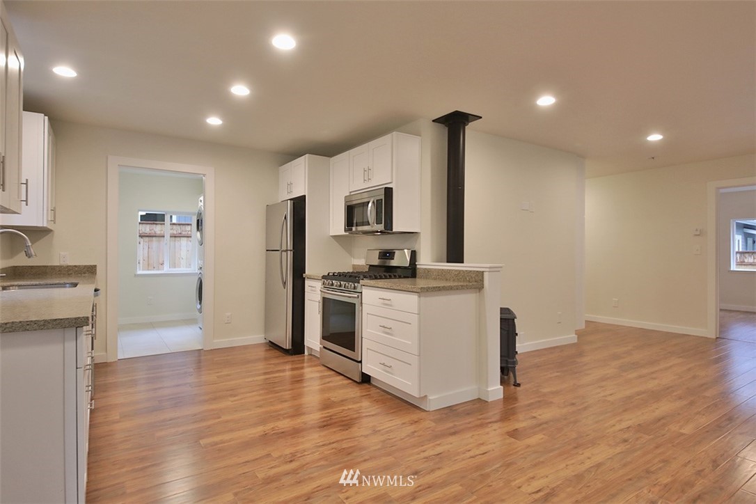 3920 Saratoga Road Langley, WA 98260 - Photo 7 of 36 Gallery Image 7
