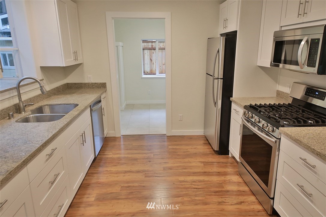 3920 Saratoga Road Langley, WA 98260 - Photo 9 of 36 Gallery Image 9