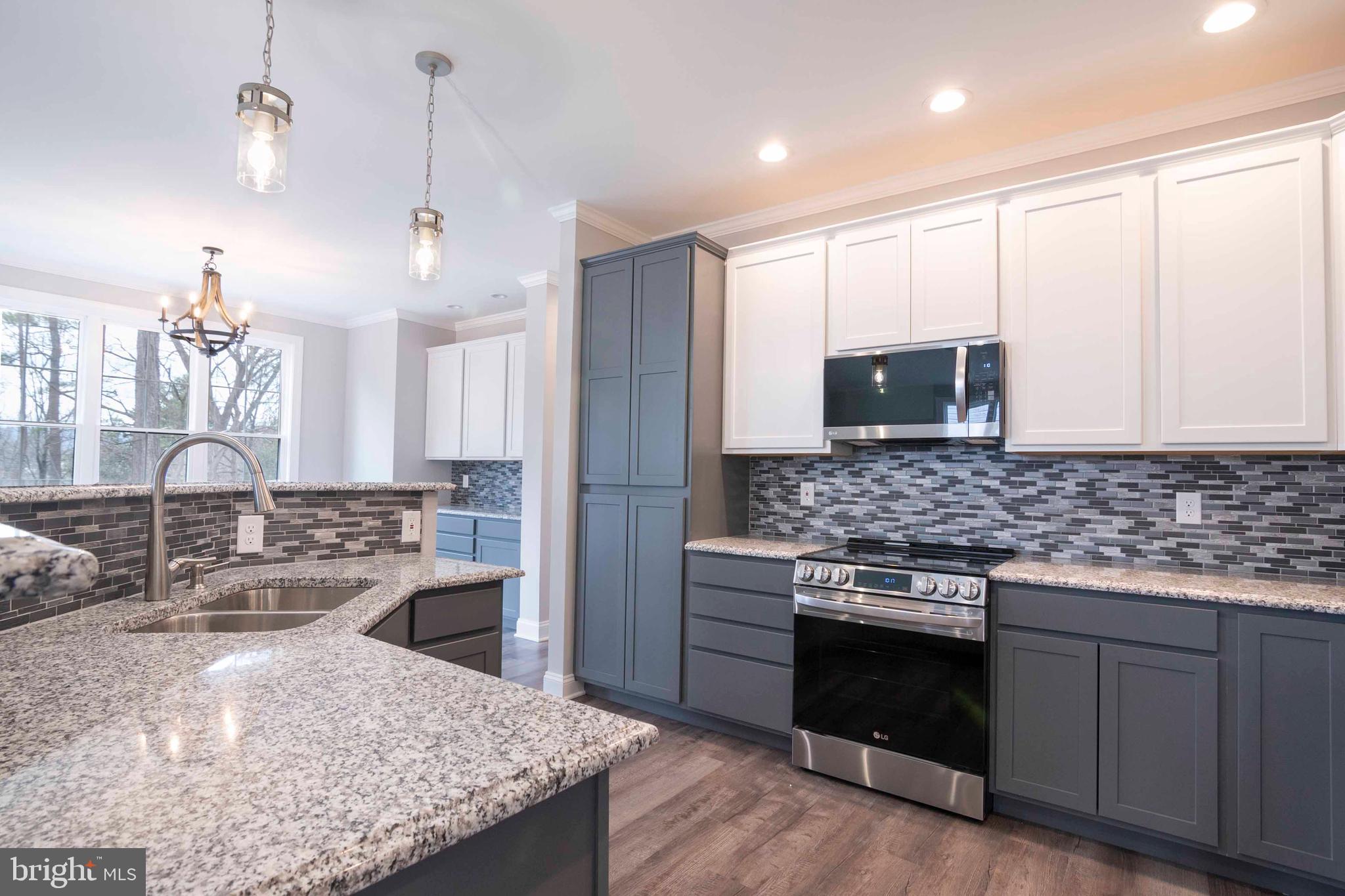 1332 Warren Avenue Front Royal, VA 22630 - Photo 20 of 55