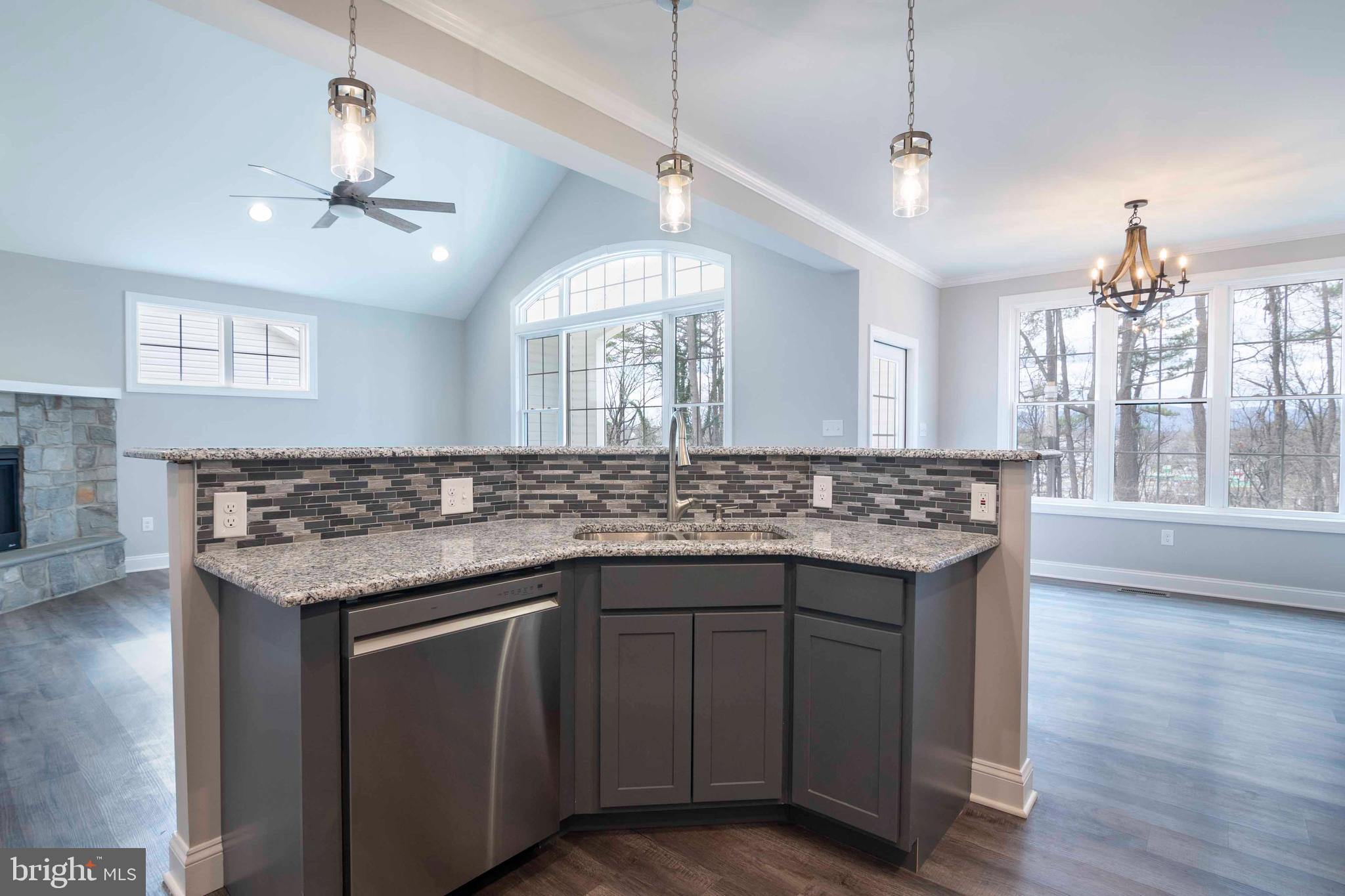 1332 Warren Avenue Front Royal, VA 22630 - Photo 22 of 55