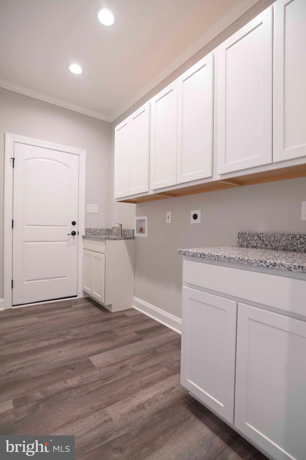 1332 Warren Avenue Front Royal, VA 22630 - Photo 38 of 55