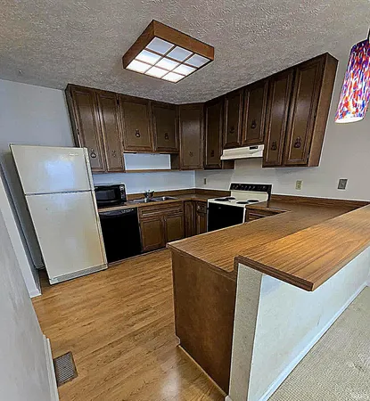 $209,900 | 3204 South Eden Drive, Bloomington, IN 47401