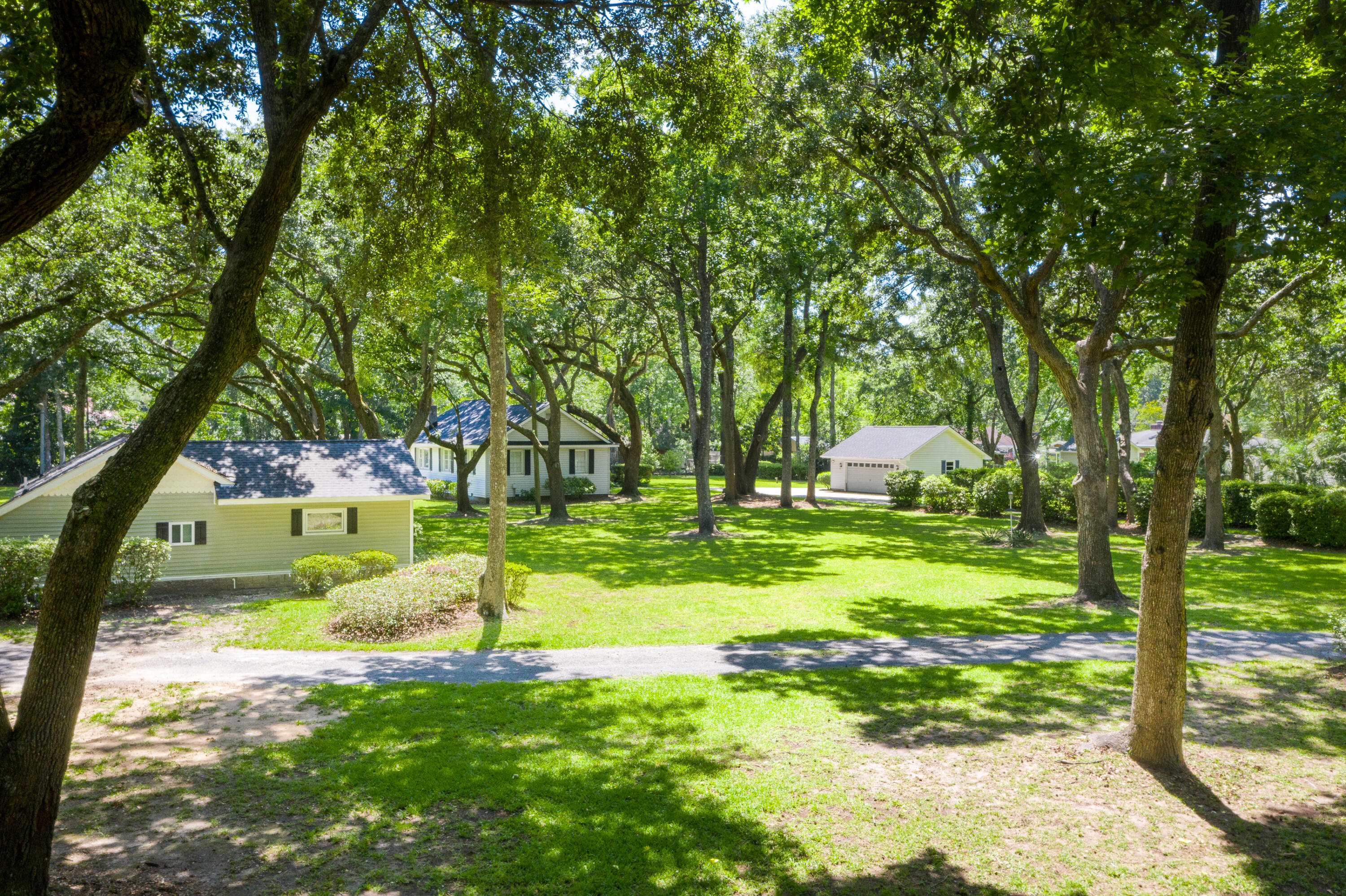 1433 Hale Road Mount Pleasant, SC 29464 - Photo 22 of 33 1433HaleRoad-KeenEyeMarketing-29