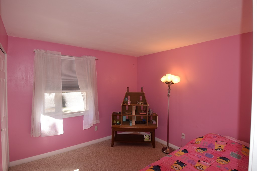 11 Wellesley Road Danvers, MA 01923 - Photo 17 of 20 Gallery Image 17