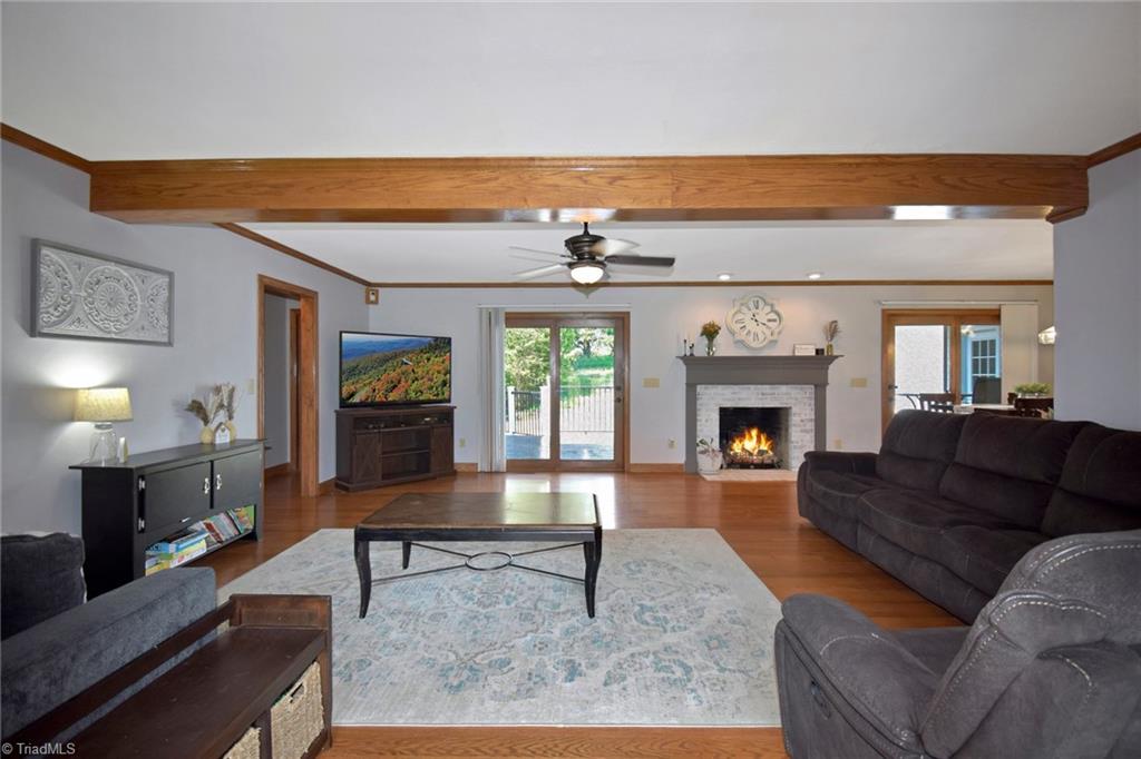 1297 Boiling Springs Road Purlear, NC 28665 - Photo 3 of 46 Living Room