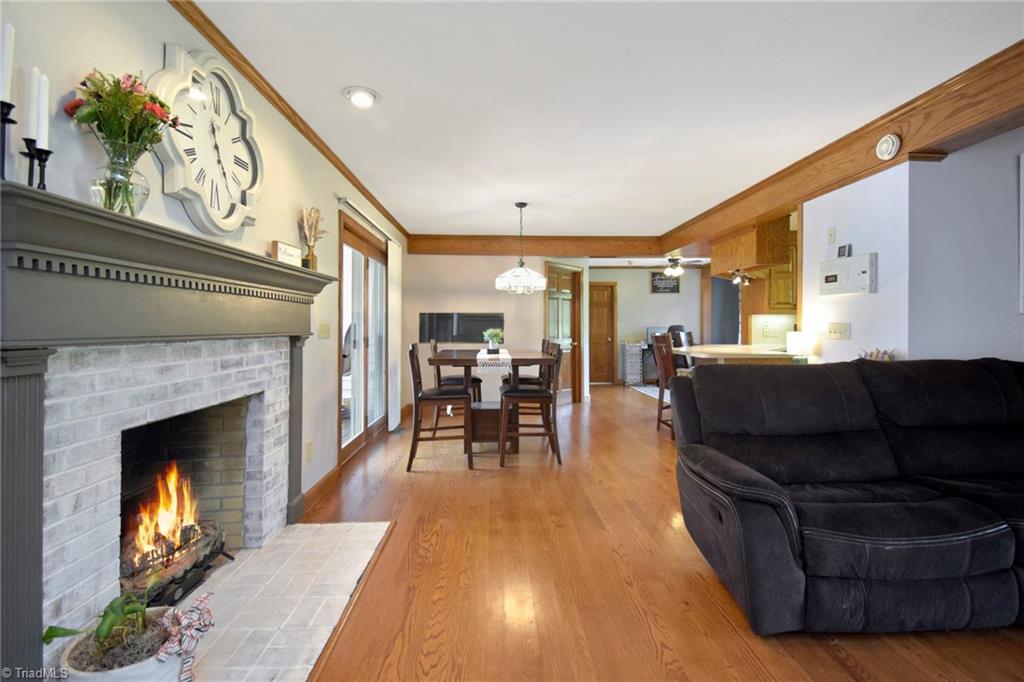 1297 Boiling Springs Road Purlear, NC 28665 - Photo 7 of 46 Living Room