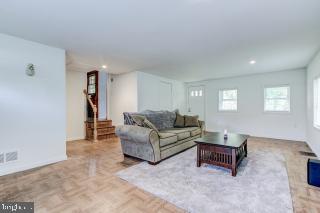 1833 Chesapeake Road Pasadena, MD 21122 - Photo 11 of 17 Gallery Image 11