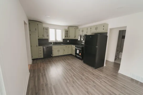 $2,150 | 1313 Summerset Drive, Mount Pleasant, WI 53406