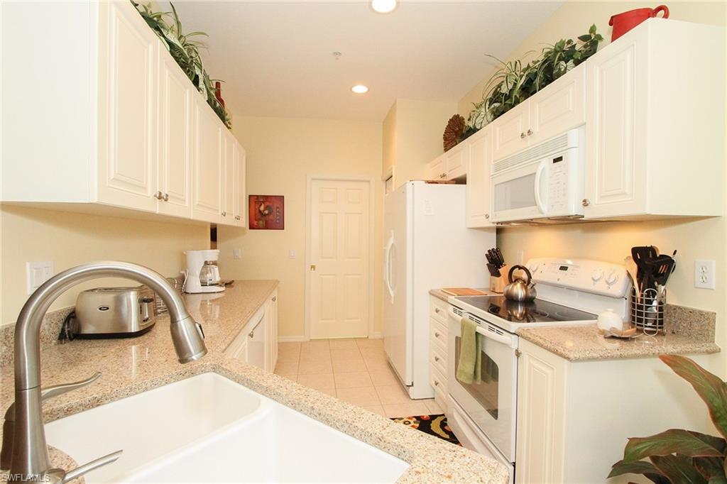 4615 Hawks Nest Drive, Unit B201 Naples, FL 34114 - Photo 7 of 14