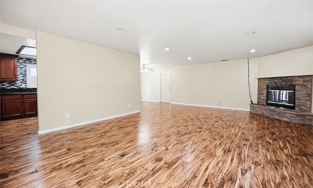 21667 Laguna Road Apple Valley, CA 92308 - Photo 4 of 21