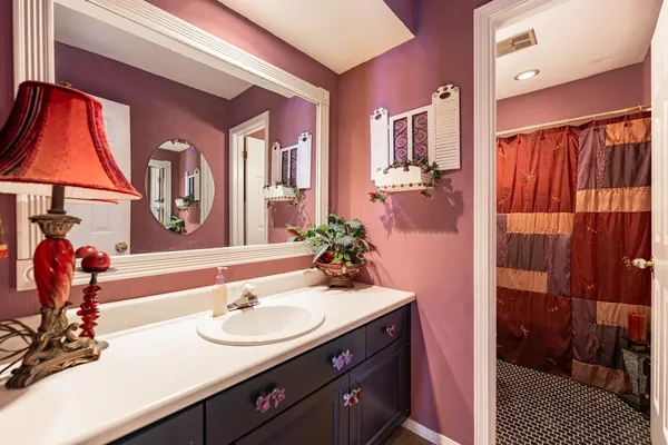 $259,900 | 4621 High Point Drive, Unit 6, Rockford, IL 61114