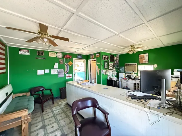 $89,500 | 327 North Illinois Avenue, Carbondale, IL 62901