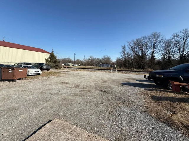 $89,500 | 327 North Illinois Avenue, Carbondale, IL 62901