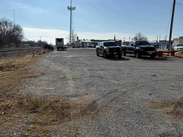 $89,500 | 327 North Illinois Avenue, Carbondale, IL 62901