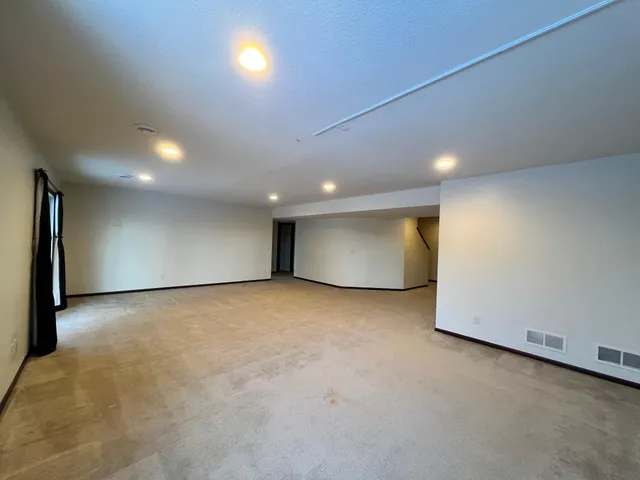 $3,995 | 5000 Merrimac Lane North, Plymouth, MN 55446