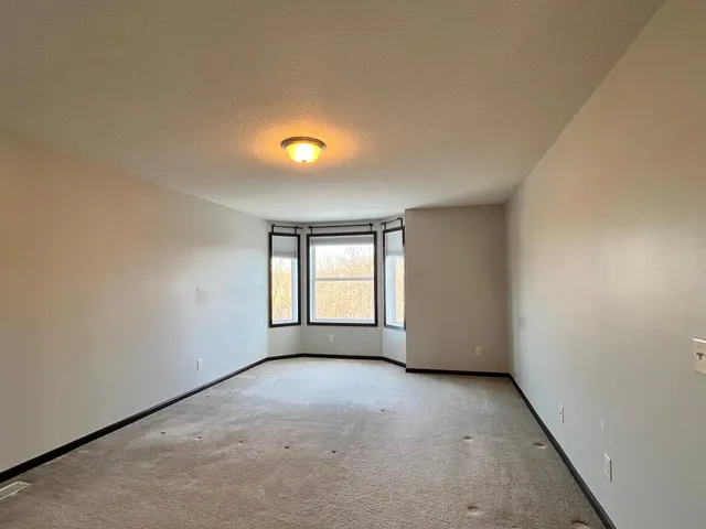 $3,995 | 5000 Merrimac Lane North, Plymouth, MN 55446