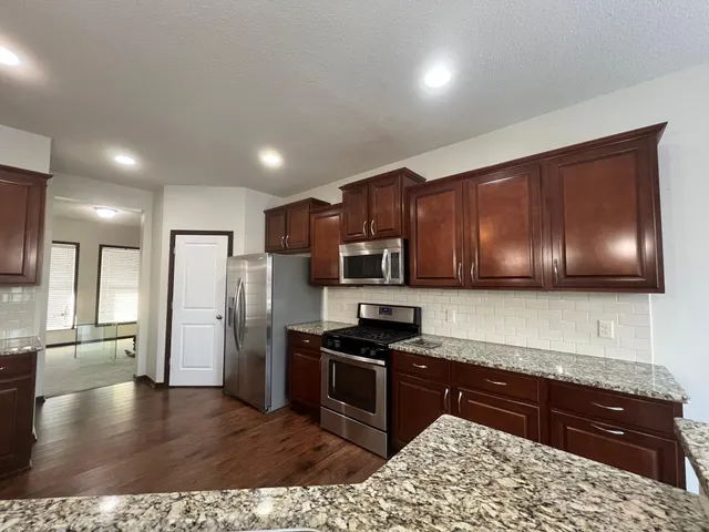 $3,995 | 5000 Merrimac Lane North, Plymouth, MN 55446