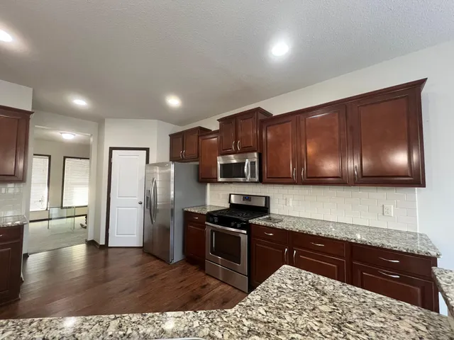 $3,995 | 5000 Merrimac Lane North, Plymouth, MN 55446