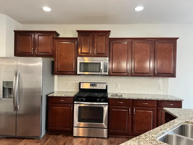 $3,995 | 5000 Merrimac Lane North, Plymouth, MN 55446