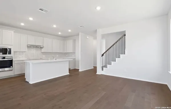 $2,800 | 3217 Wild Iris, New Braunfels, TX 78130