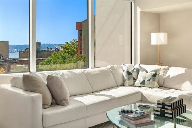 $895,000 | 2000 1st Avenue, Unit 604, Seattle, WA 98121