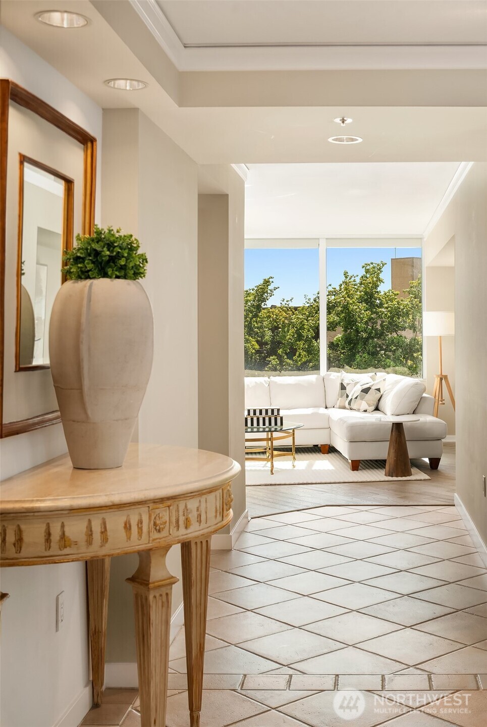 2000 1st Avenue, Unit 604 Seattle, WA 98121 - Photo 18 of 38