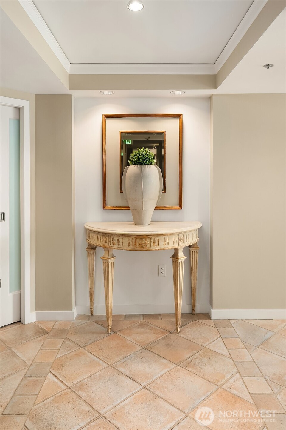 2000 1st Avenue, Unit 604 Seattle, WA 98121 - Photo 19 of 38