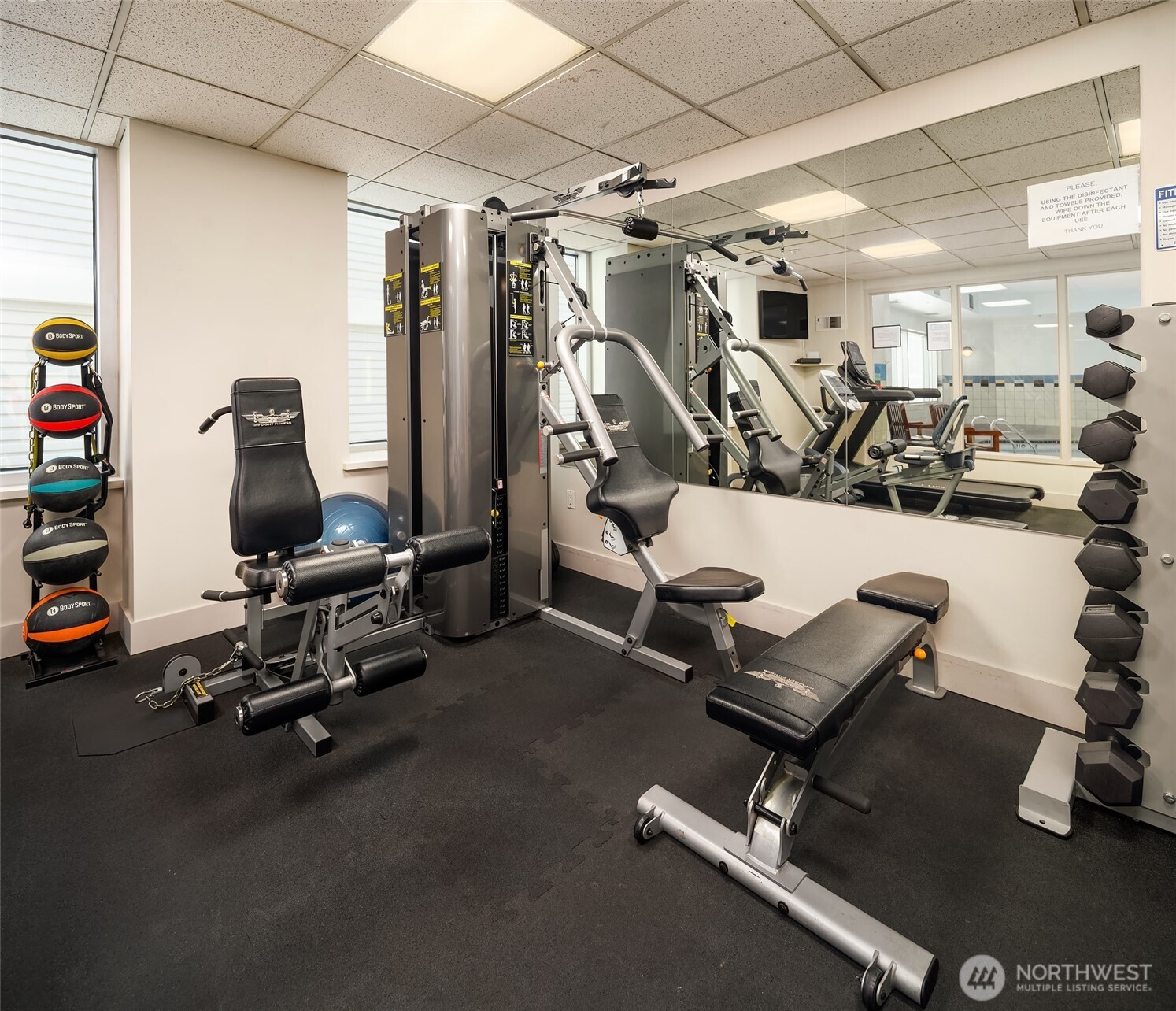 2000 1st Avenue, Unit 604 Seattle, WA 98121 - Photo 37 of 38